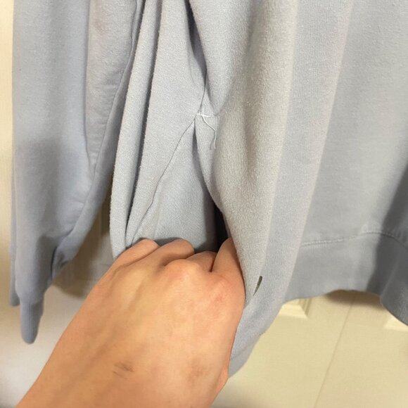 Fila Women's Baby Blue Long Sleeve Logo Pockets Crewneck Sweatshirt Size Large - Picture 6 of 9